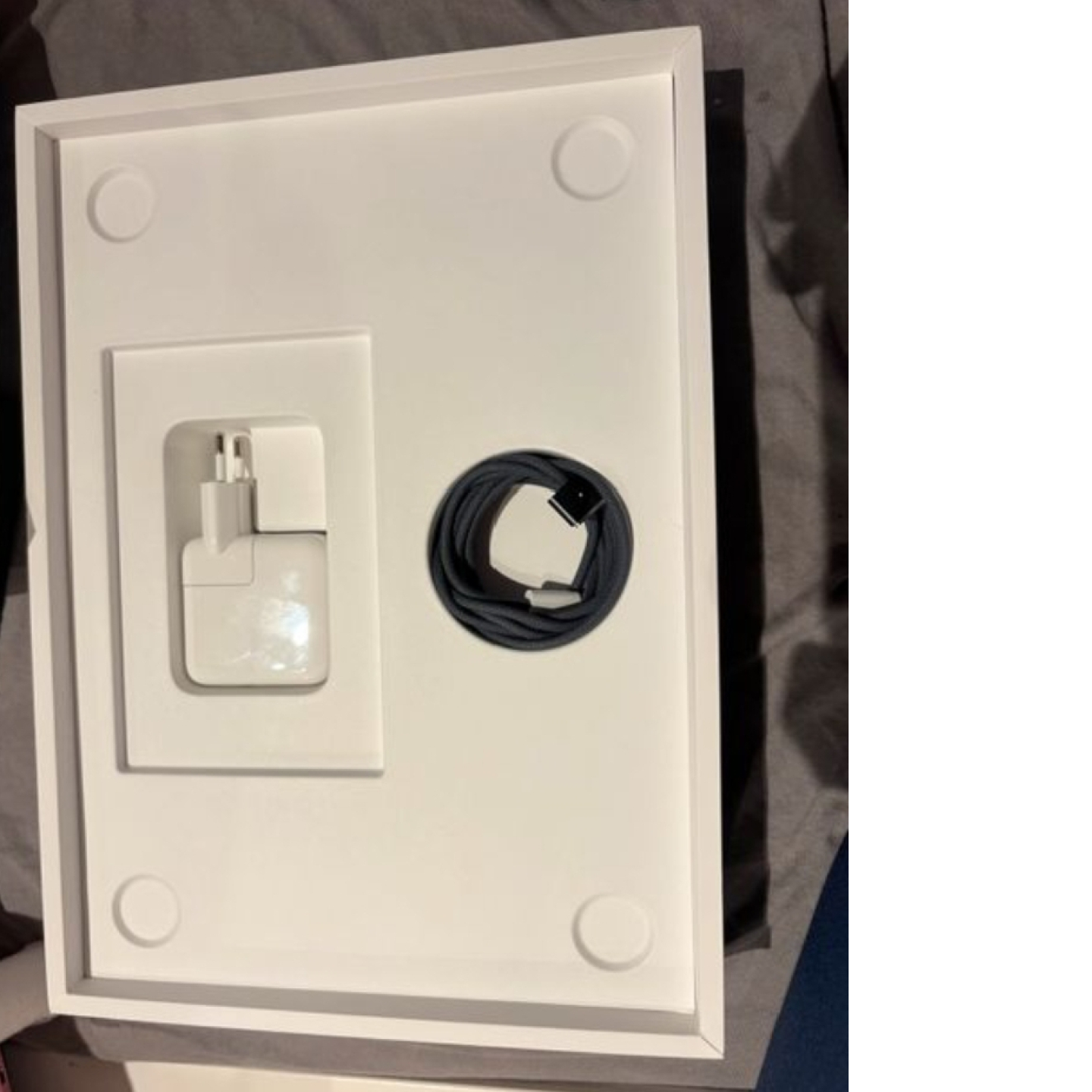 MacBook M4 
