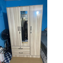 Armoire en Bois 3 battants