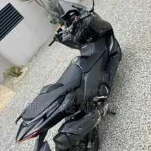MOTOS