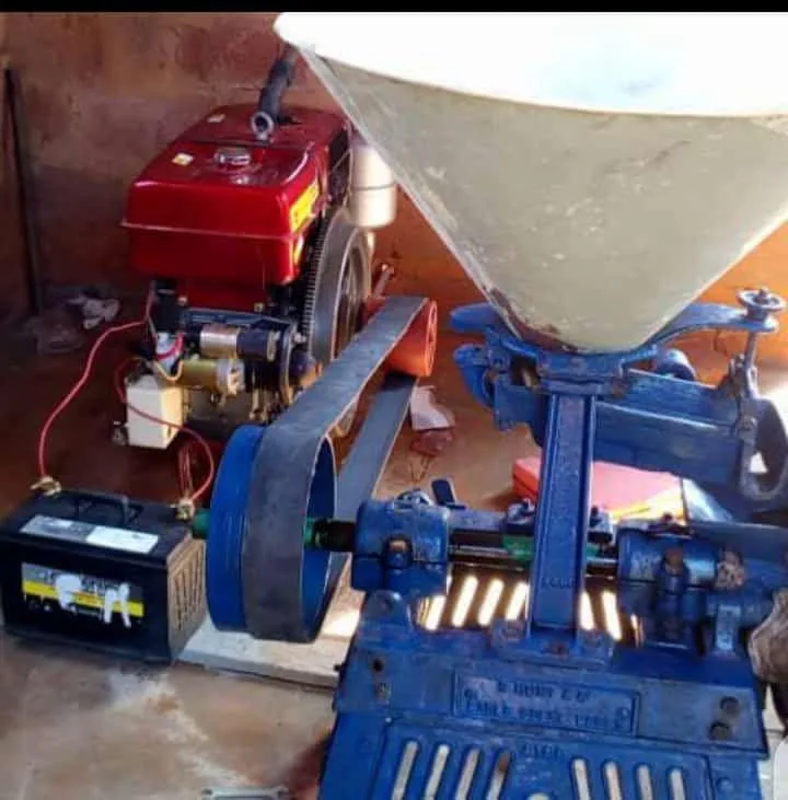 Moulin à maïs à gasoil 