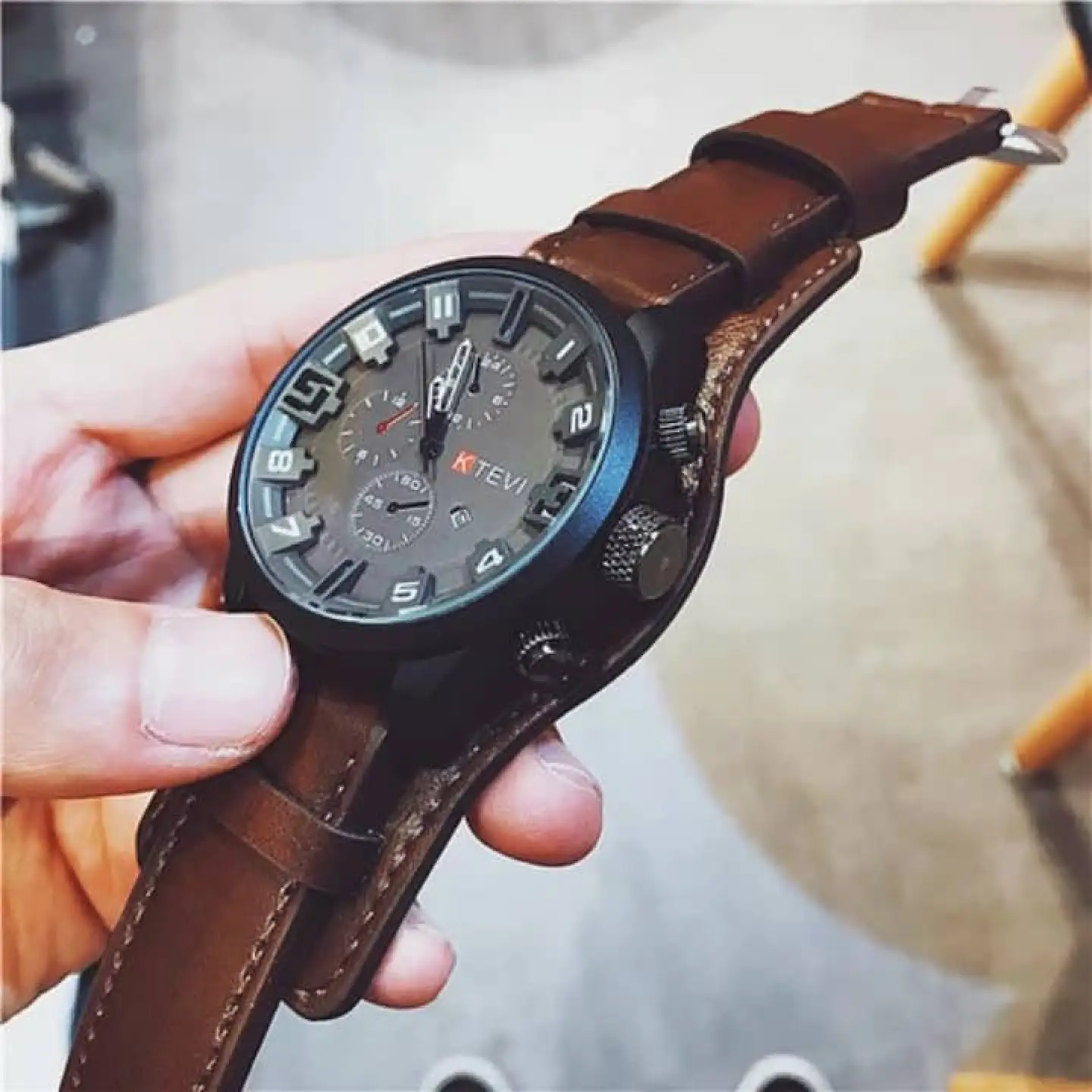 Montre pour homme 